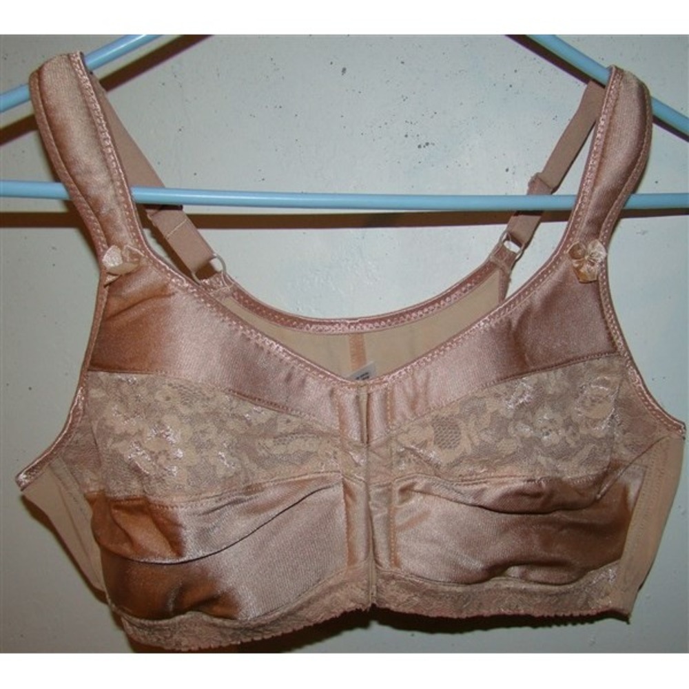 NWOT Comfort Choice 50c Soft Cup Lace Front Hook Bra Easy Enhancer Beige 120684